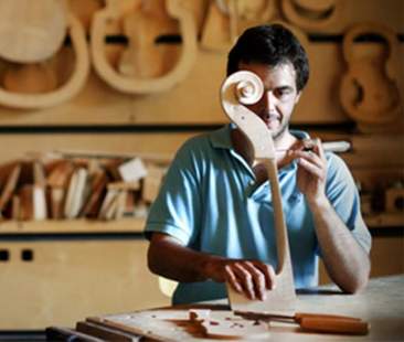 La Sicilia regina del sommerso, l’artigianato si tinge di “nero”