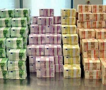 Sicilia, i partiti politici sono senza controlli