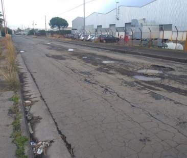 Catania – L’Ugl accende i riflettori sulla Zona industriale “Urge controllo per il cavalcavia dell’ottava strada”