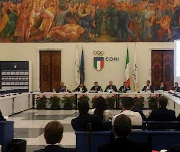 Calcio: il Catania non molla, oggi nuova udienza