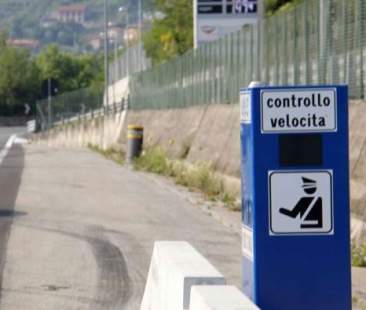 Autovelox, nulla la contestazione operata senza decreto prefettizio di installazione
