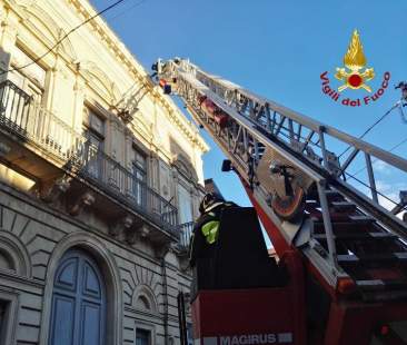 Terremoti: Etna, ieri nuova scossa, si contano i danni Terremoti: Etna, ieri nuova scossa, si contano i danni