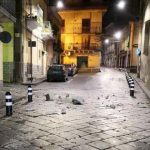 Terremoto, aspettando che ci scappino i morti