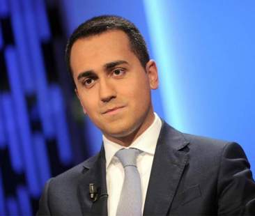 M5s, la manina della discordia Salvini: “Per scemo non passo” M5s, la manina della discordia Salvini: “Per scemo non passo”