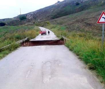 Trasporti in Sicilia: infrastrutture da incubo Trasporti in Sicilia: infrastrutture da incubo