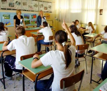 Educazione alla legalità tre modelli, unico obiettivo Educazione alla legalità tre modelli, unico obiettivo