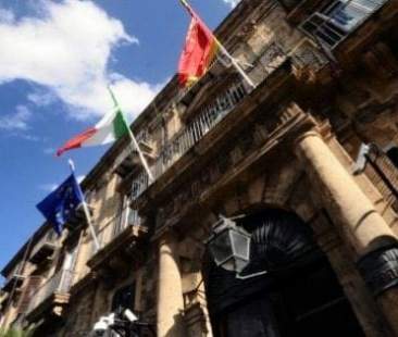 Commissioni al lavoro, Sala d’Ercole a singhiozzo