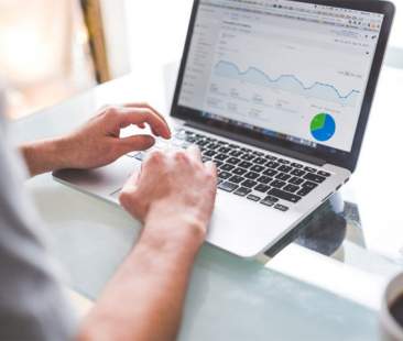 Come guadagnare online: blogging, marketing e social strategy Come guadagnare online: blogging, marketing e social strategy