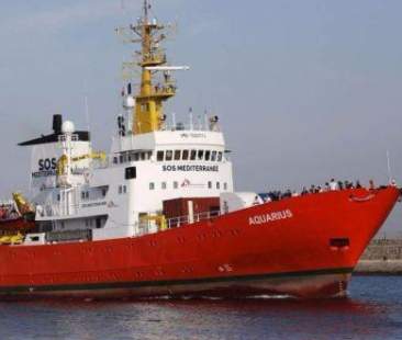 Migranti: sequestrata Aquarius, indagata Medici senza frontiere