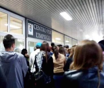 Cpi, trovalavoro imboscati dietro le scrivanie