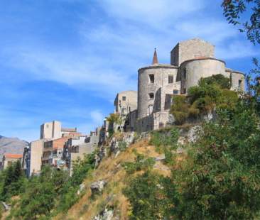 Borghi siciliani, bellissimi ma deserti