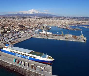 Dalle crociere ai traghetti, non si ferma la crescita dei porti di Catania e Augusta