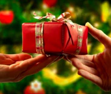 Cosa regalano gli italiani per il Natale