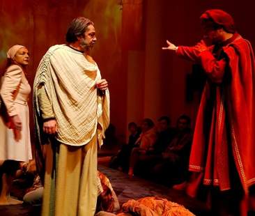 Noto: turisti all’Inferno… con qualche vip