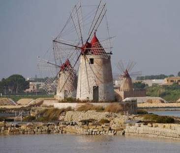 Trapani – Mulini a vento in stato di abbandono, riscoprirne le potenzialità turistiche