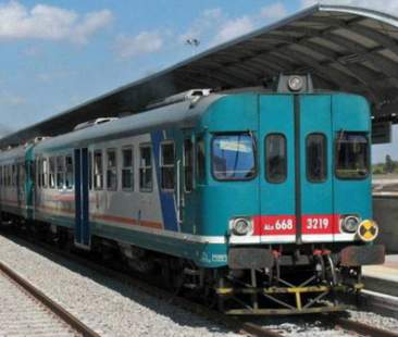 Treni vecchi e lenti, come viaggiare in diligenza