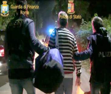Mafia: blitz internazionale contro clan Rinzivillo
