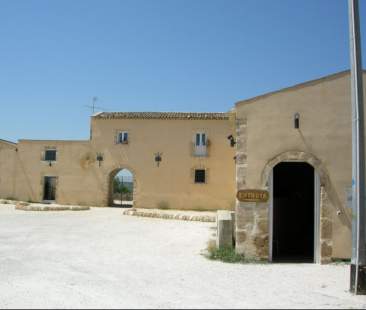 Siracusa – La Villa Romana del Tellaro di Noto in stato di profondo degrado