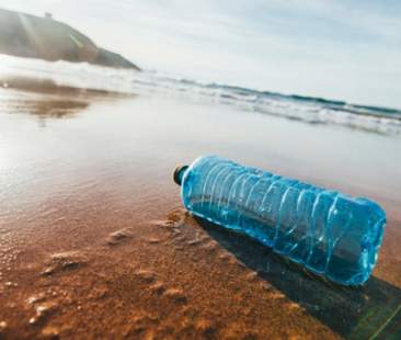 Aprite i rubinetti per fermare la plastica