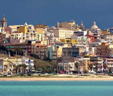 Caltanissetta – Tensione tra Comune di Gela e associazioni per l’affidamento gratuito degli immobili