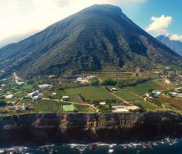 Energia pulita: tre isole siciliane pioniere nell’Ue