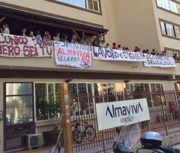 Almaviva contact: ammortizzatori ed esodi incentivati