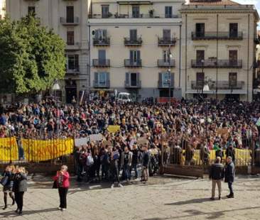 Anche in Sicilia migliaia di studenti in piazza contro i cambiamenti climatici