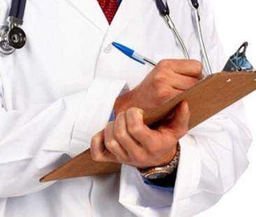 Omicidio per medico che prescrive farmaci senza analisi