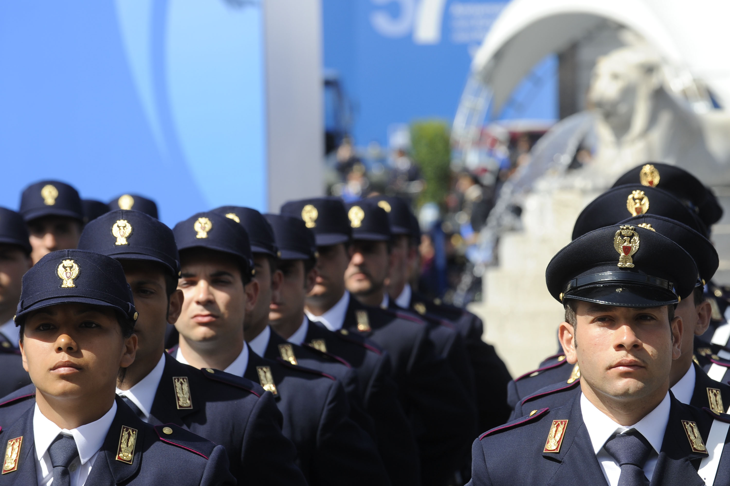 Polizia, festeggiato al teatro Massimo il 167° anniversario della fondazione Polizia, festeggiato al teatro Massimo il 167° anniversario della fondazione