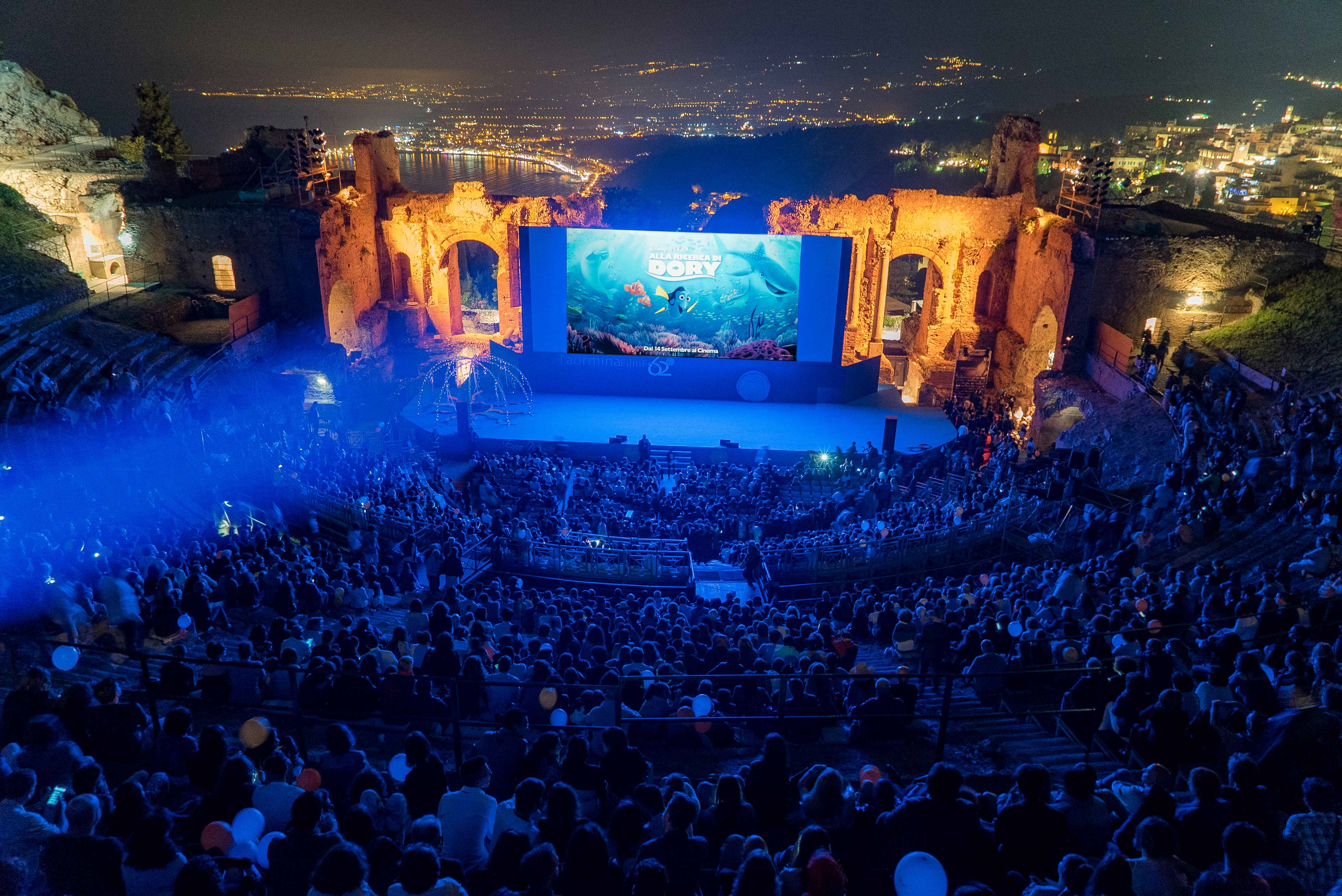 Le grandi stelle a Taormina torna il Festival del Cinema Le grandi stelle a Taormina torna il Festival del Cinema