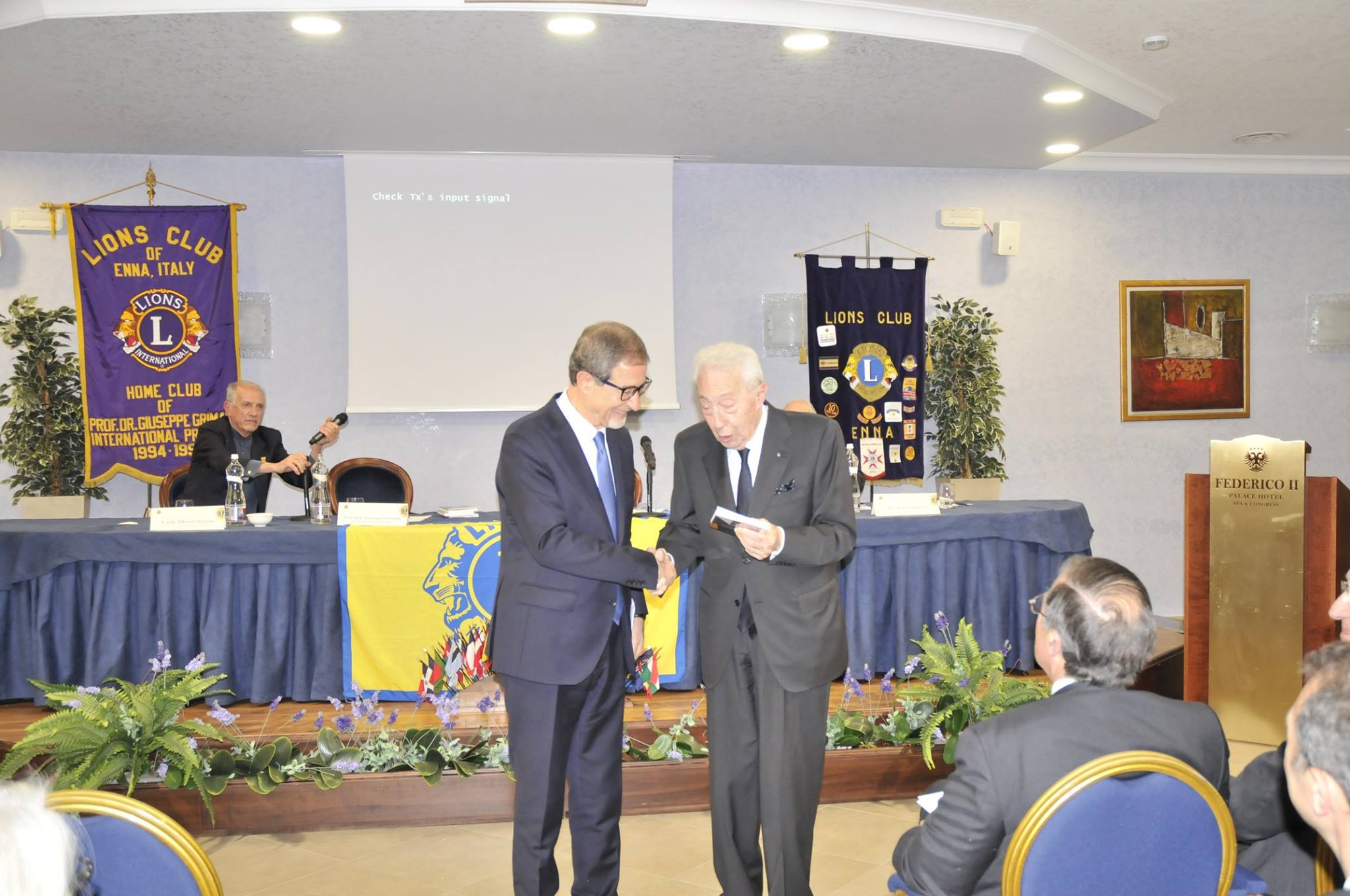 “Pezzi da Novanta” specchio dell’umanità nel libro di Grimaldi