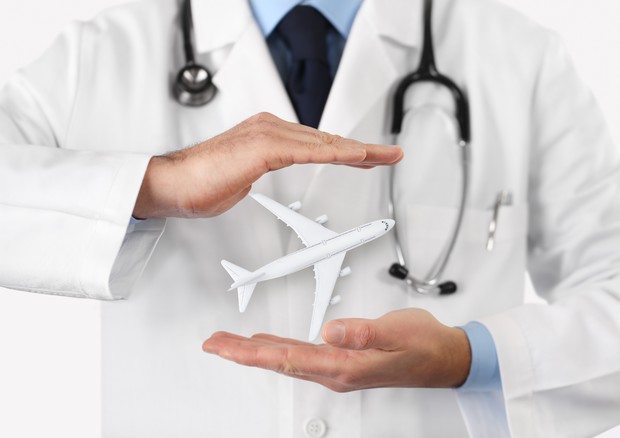 Sanità: i medici italiani emigrano, tra gli europei sono il 52%