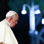 Papa Francesco: “Porte chiuse a migranti per calcoli politici”