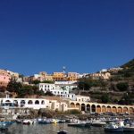 Ustica: corsi d’inglese “a baratto” per operatori