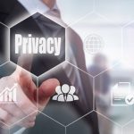 Privacy, Google introduce il timer: dati in scadenza dopo tre o 18 mesi