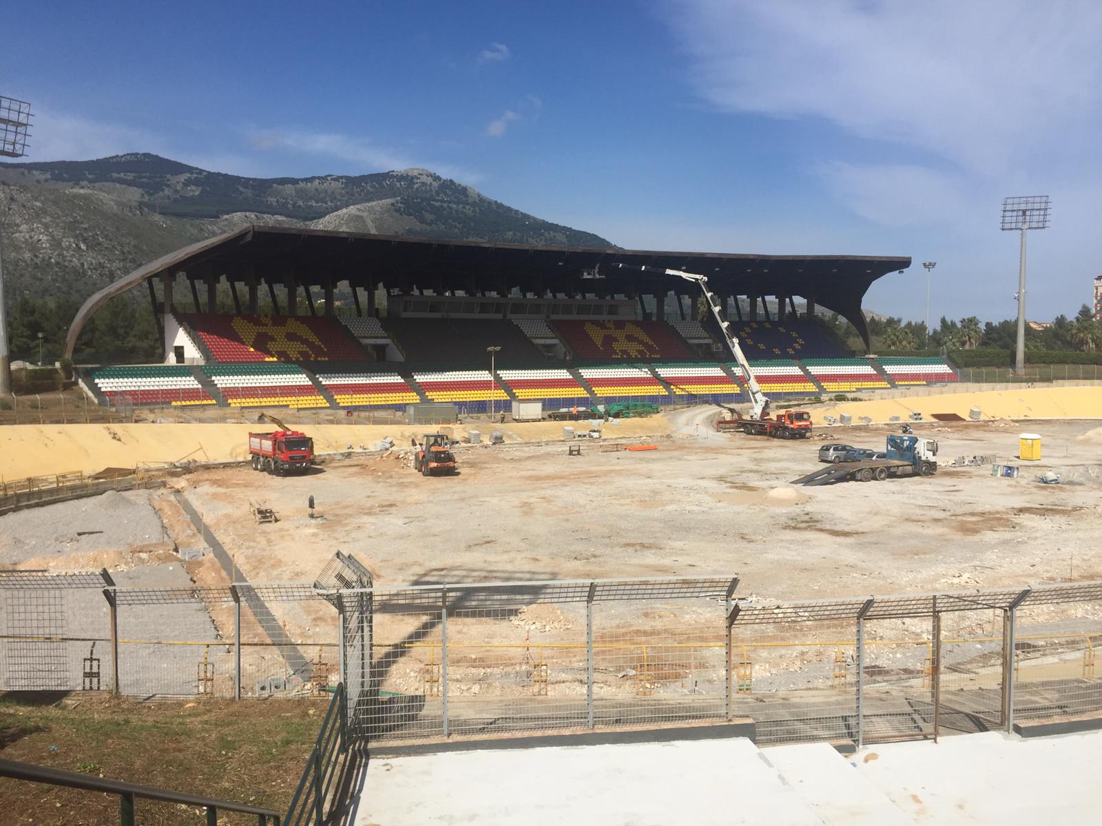 Dopo sei anni il Velodromo rivede la luce, ad inaugurarlo l’Unlocked music festival Dopo sei anni il Velodromo rivede la luce, ad inaugurarlo l’Unlocked music festival