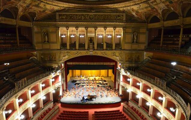 Musica: Brahms e Šostakovič nel Teatro Politeama di Palermo