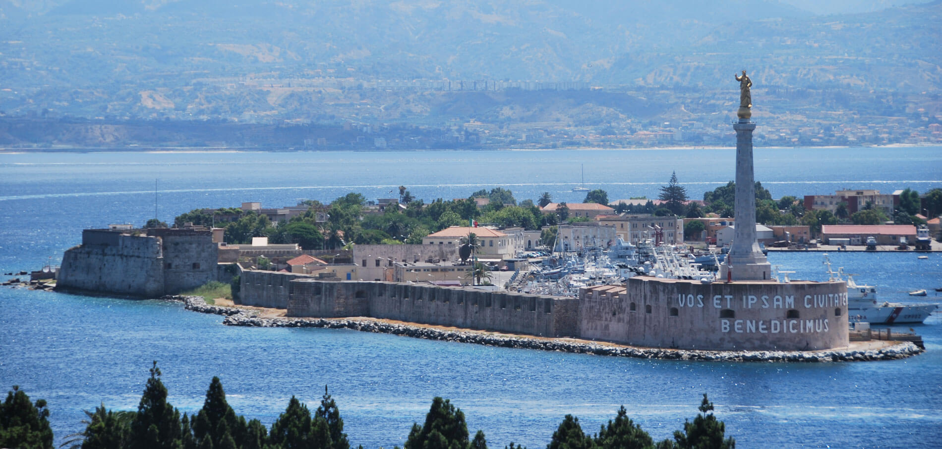 A Messina consegna di medaglie d’oro, d’argento e di bronzo ai lavoratori civili del ministero della Difesa