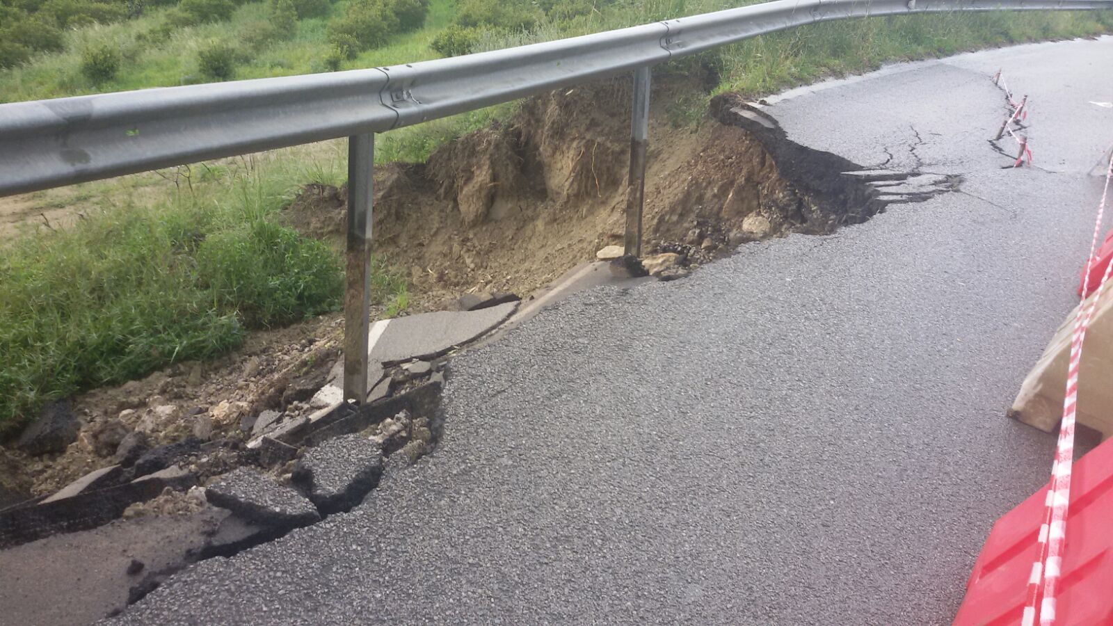 Trasporti in Sicilia come una sciapa groviera
