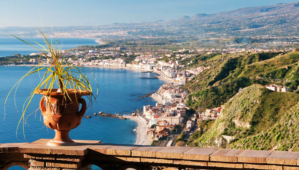 In occasione dell’”International seminar di karate” riconoscimento per Giardini Naxos In occasione dell’”International seminar di karate” riconoscimento per Giardini Naxos