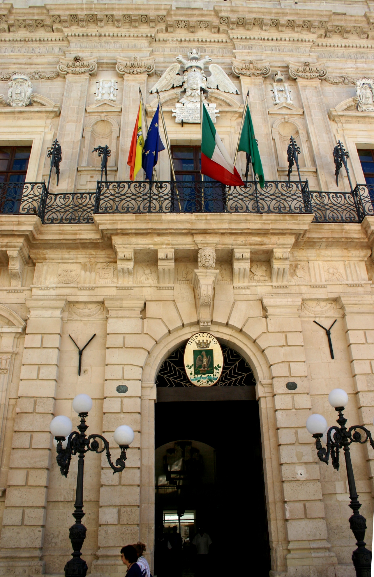 Studenti del Liceo Quintiliano di Siracusa simulano seduta consiliare