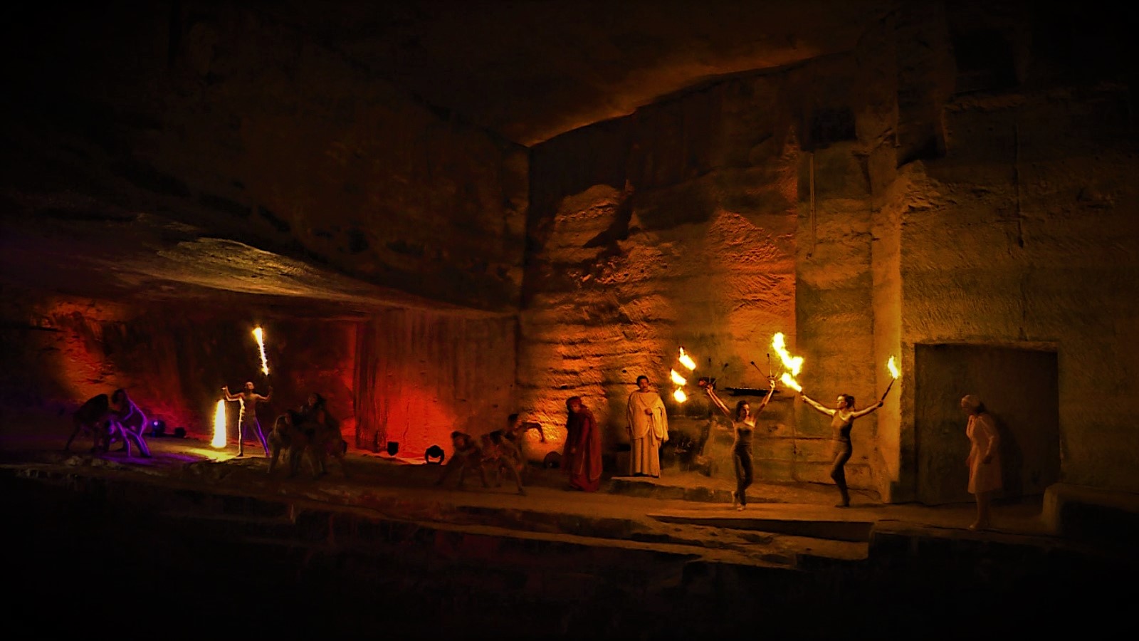 Teatro: pioggia d’applausi sulla “prima” di Inferno a Ragusa