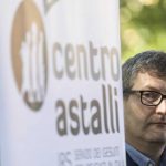 Migranti: Astalli, si muore in mare per le politiche di respingimento