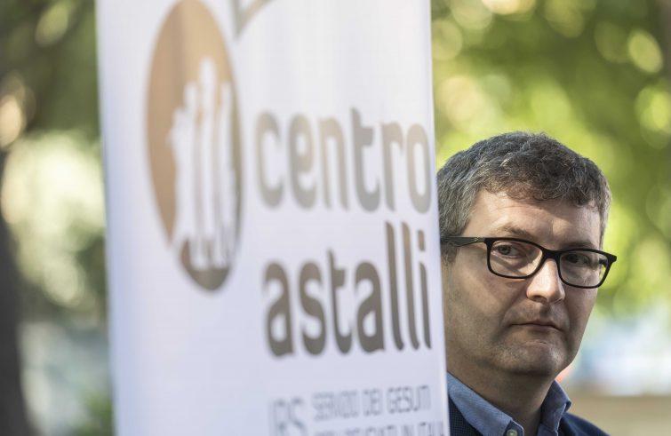 Migranti: Astalli, si muore in mare per le politiche di respingimento Migranti: Astalli, si muore in mare per le politiche di respingimento