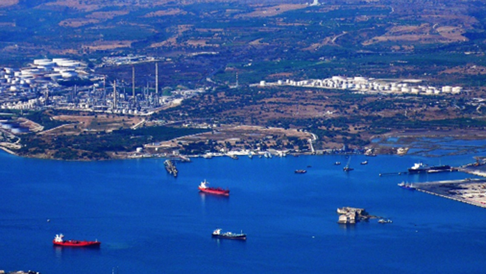 Dissequestrato lo stabilmento Sasol nel Polo petrolchimico di Augusta Dissequestrato lo stabilmento Sasol nel Polo petrolchimico di Augusta