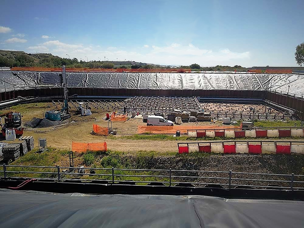 La Sicilia affoga nei veleni, ma le bonifiche sono ferme a Gela, Priolo, Biancavilla e Milazzo