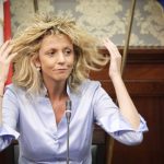 Autonomia: la Lezzi, “Criticità per il sistema scolastico”