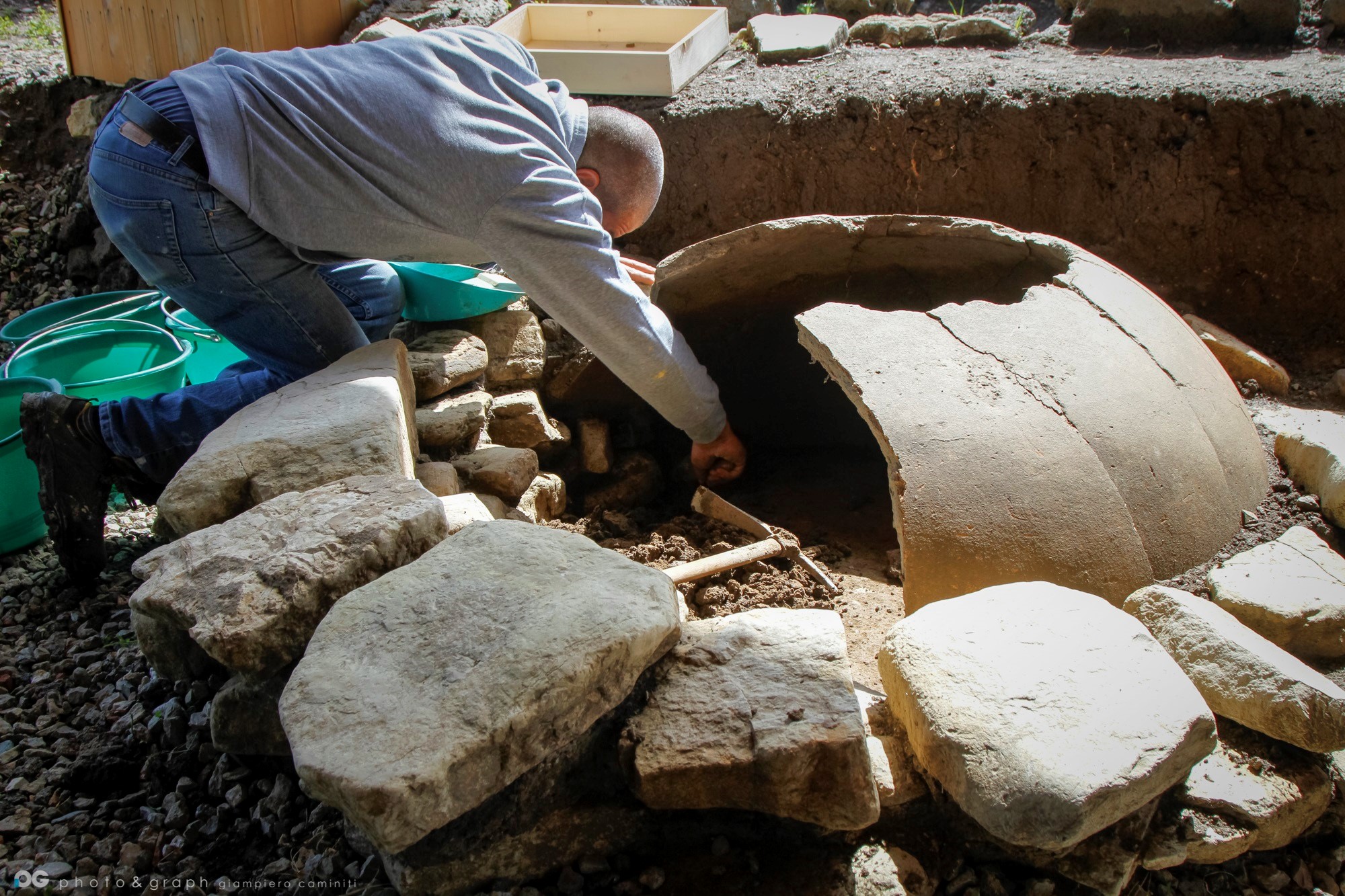 Archeologia sociale: a Naxos il festival “Leggere l’antico” Archeologia sociale: a Naxos il festival “Leggere l’antico”