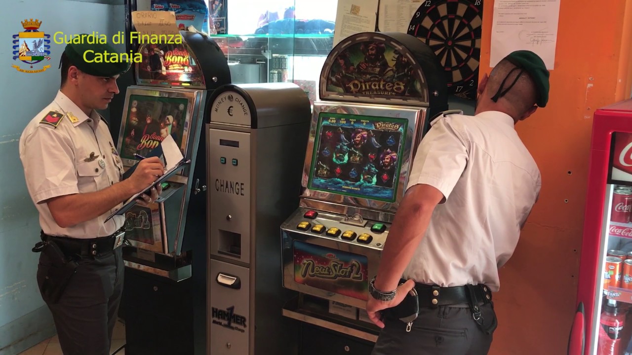 Mafia: Vittoria, gioco d’azzardo, sequestrati 25 milioni di beni