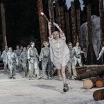 Teatro: Siracusa, le “Troiane” sullo sfondo di un bosco morto